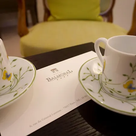 Hotell Balmoral Champs Elysees 4*