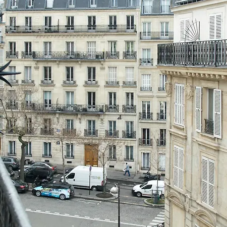 Balmoral Champs Elysees Hotell 4*