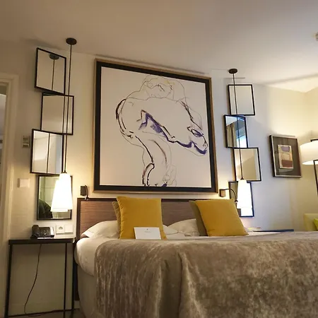 Hotel Balmoral Champs Elysées Parigi