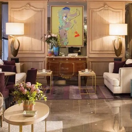 Hotel Balmoral Champs Elysées Parigi