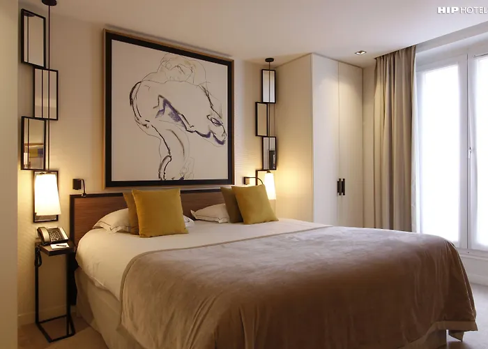 Hotel Balmoral Champs Elysées