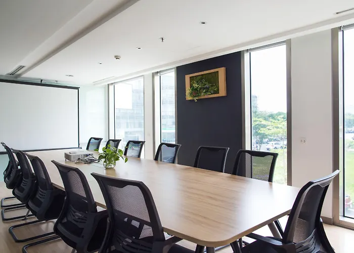 Hotel Balmoral Champs Elysées 4*