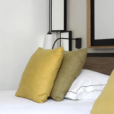 Balmoral Champs Elysées Hotel 4*