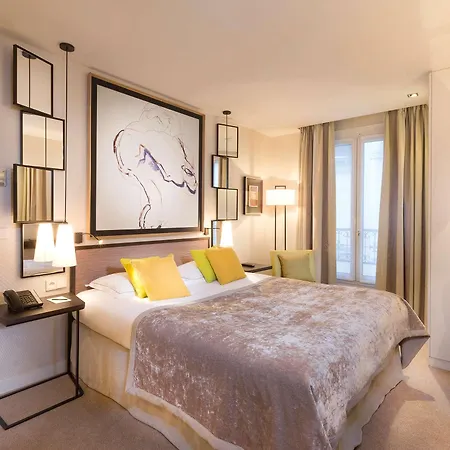 Balmoral Champs Elysees מלון 4*
