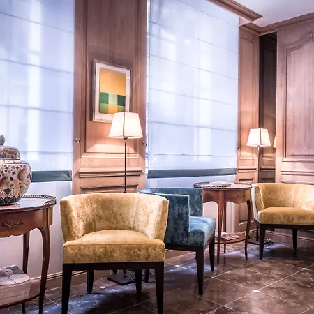 Hotel Balmoral Champs Elysées Paris