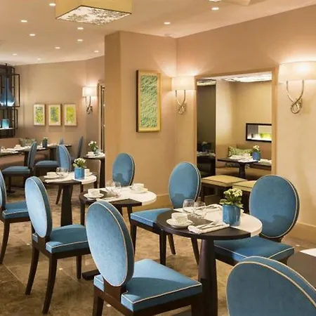 Balmoral Champs Elysees Paris