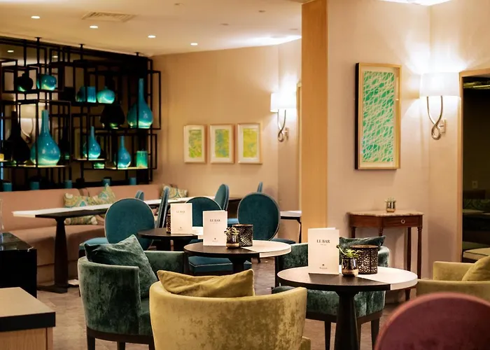 Balmoral Champs Elysees Отель Париж