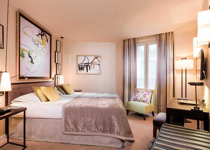 Balmoral Champs Elysees Париж