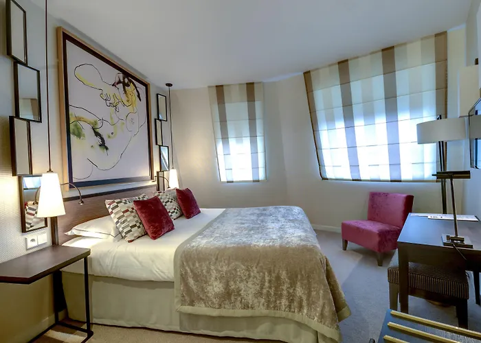 Balmoral Champs Elysees Hotel