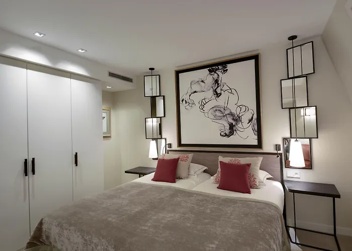 Balmoral Champs Elysees Отель Париж