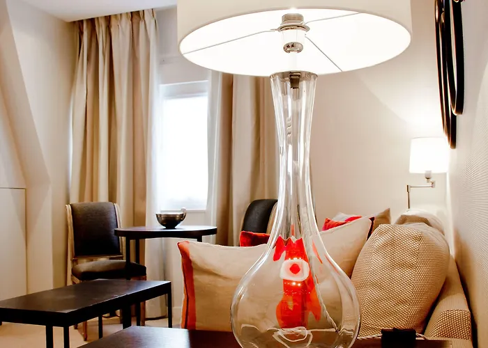 Отель Balmoral Champs Elysees 4*
