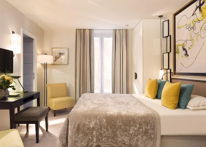 Balmoral Champs Elysees Отель 4*