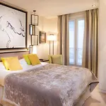 Hotel Balmoral Champs Elysées
